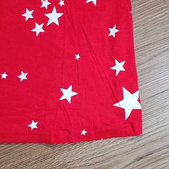 🔺️Red Star Spangled Vneck Short Sleeve Top Medium - Picture 6 of 9